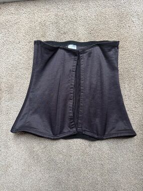 Woman’s Small MiracleSuit Black Waist Trainer Corset Shaper 15 Eyelet Closure